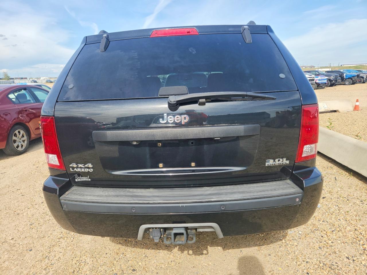 2008 Jeep Grand Cherokee Laredo - Image 6