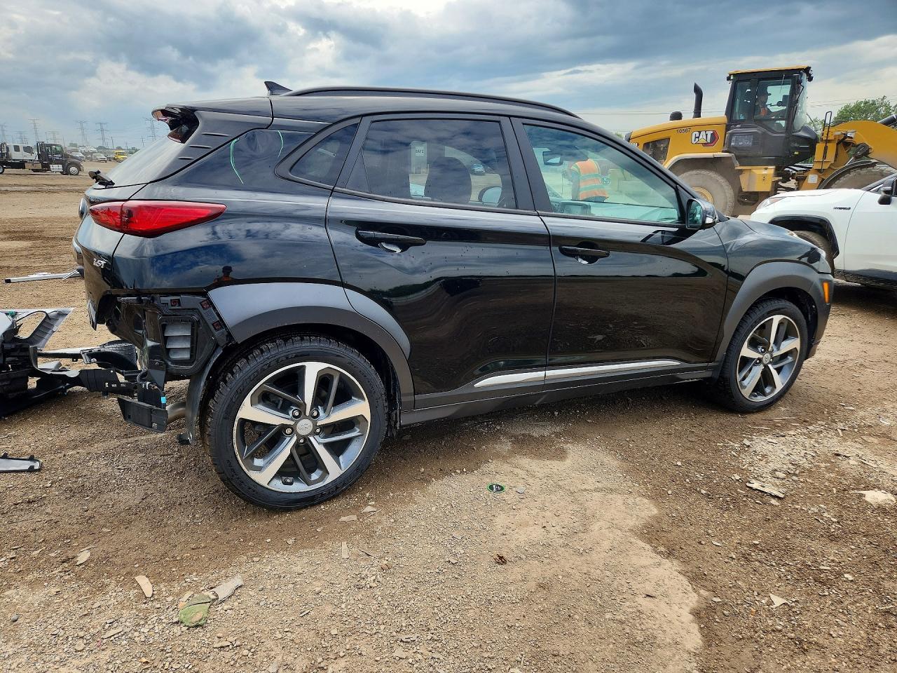 2021 Hyundai Kona Limited - Image 3