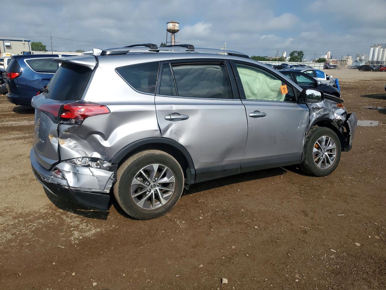 2017 Toyota Rav4 Hybrid Xle - Фото 3