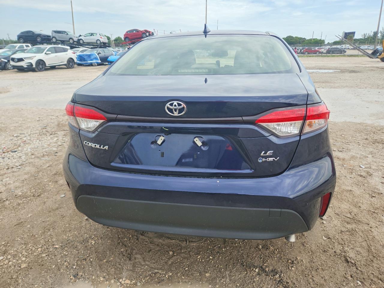 2026 Toyota Corolla Hybrid Le - Image 6