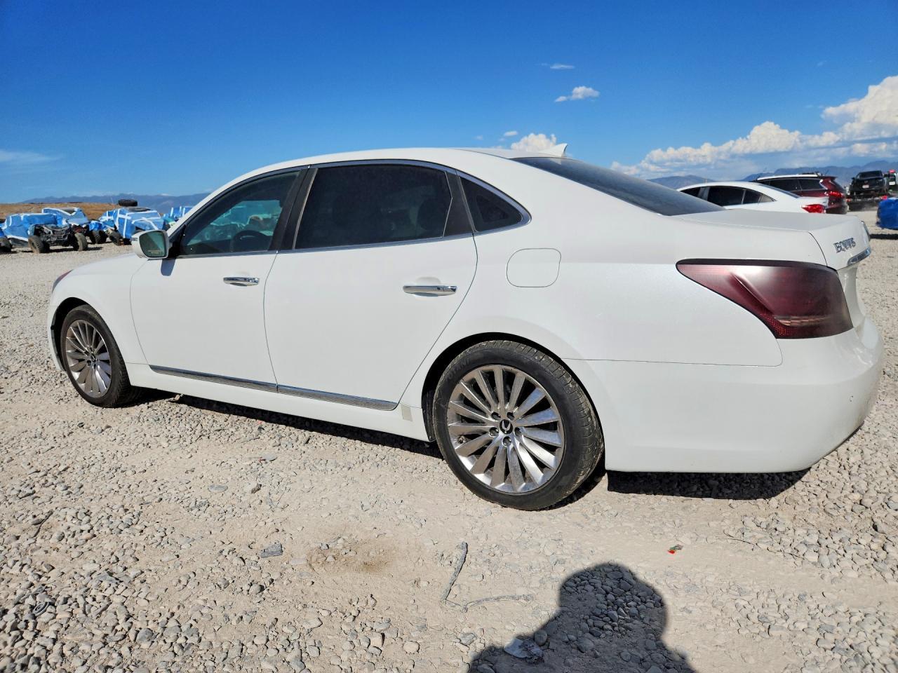 2014 Hyundai Equus Gls (Middle Level) - Image 2