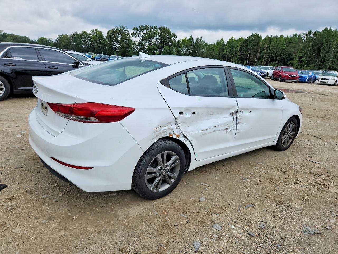 2017 Hyundai Elantra Se - Фото 3