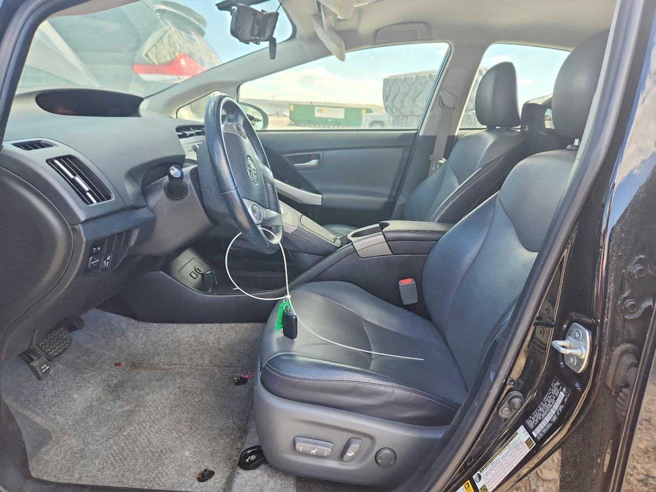 2014 Toyota Prius Four - Image 7