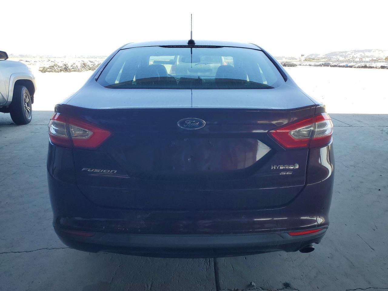 2013 Ford Fusion Se Hybrid - Image 6