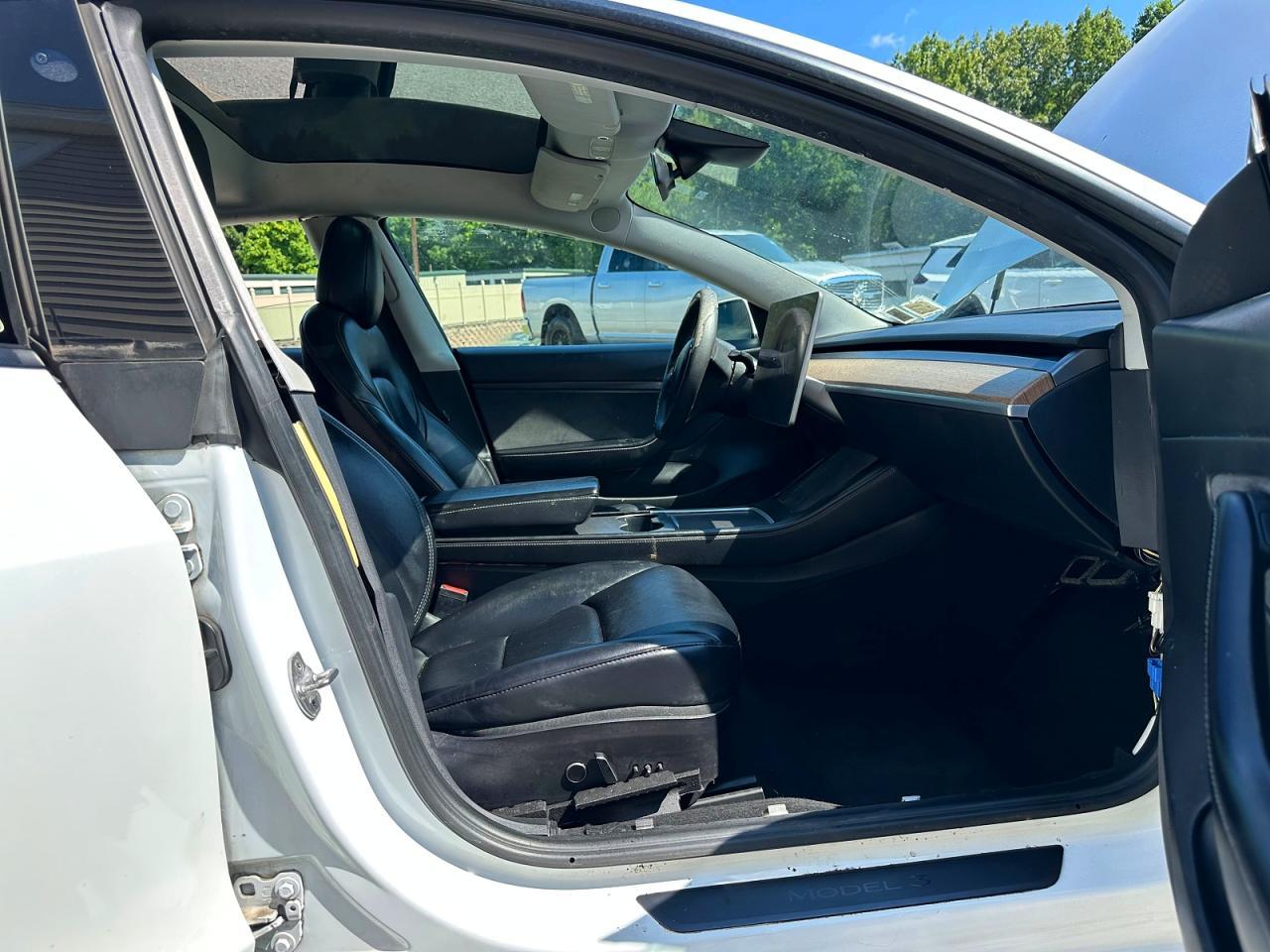 2021 Tesla Model 3 - Фото 5