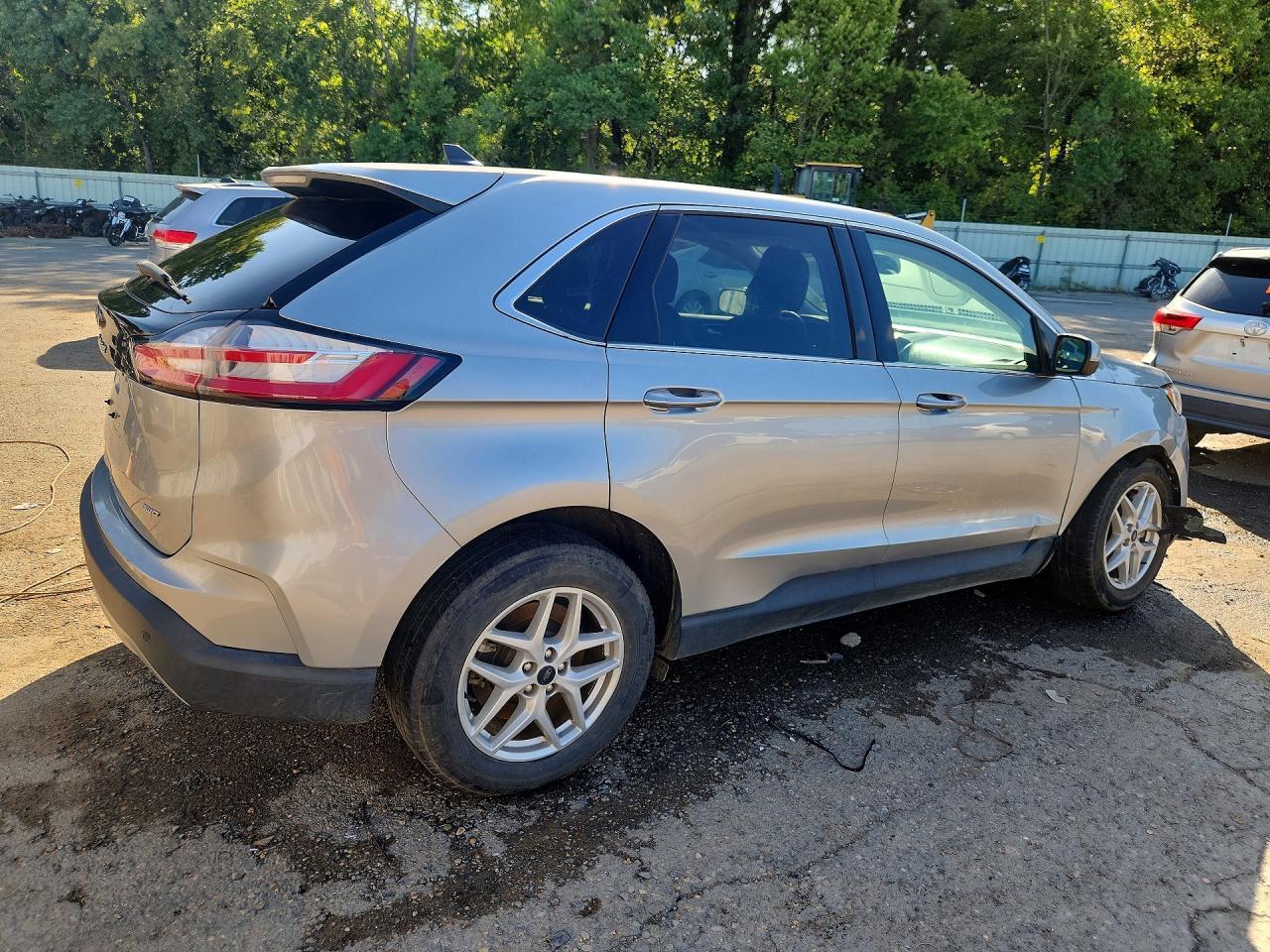 2023 Ford Edge Sel - Image 3