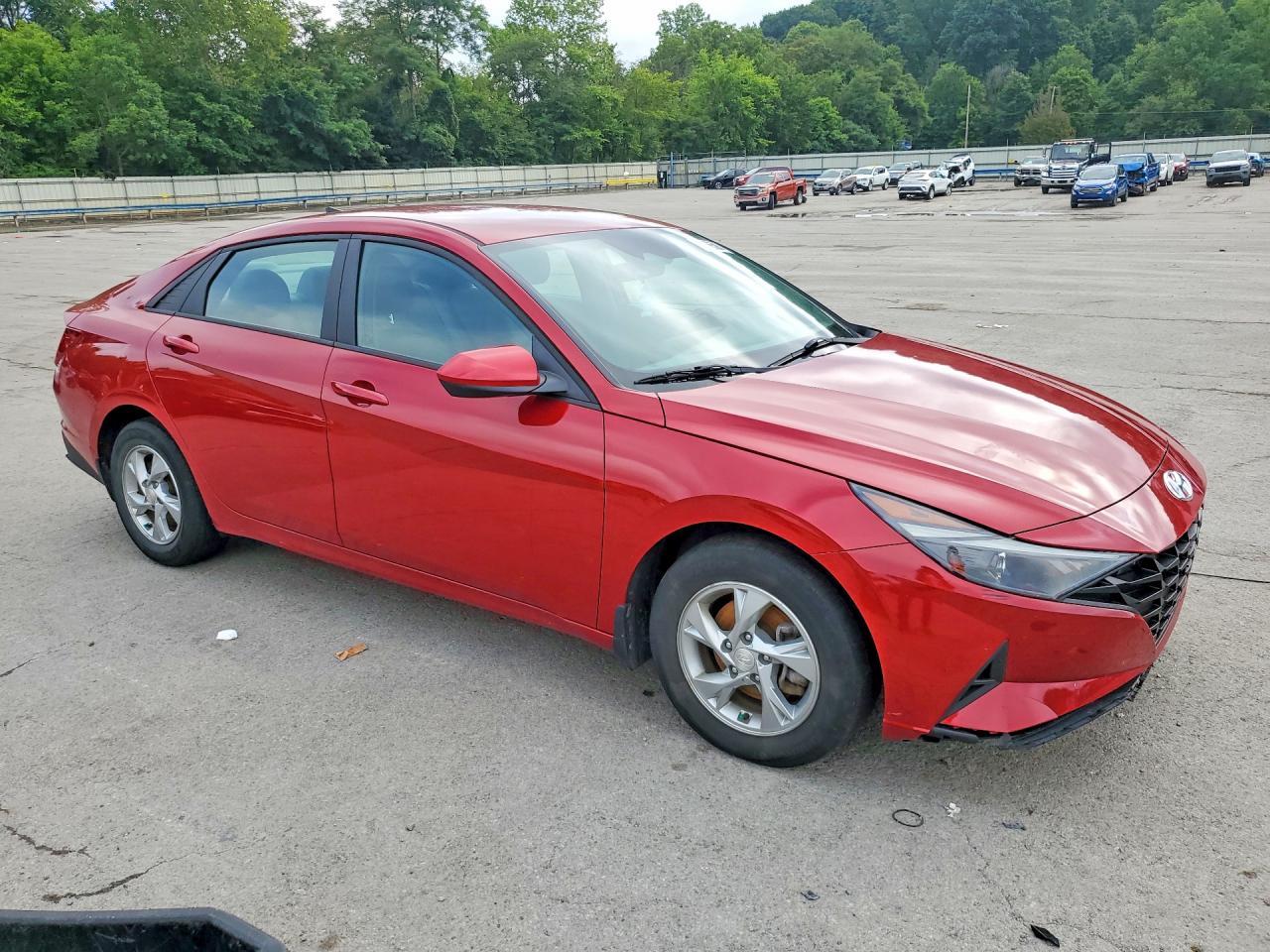 2023 Hyundai Elantra Se - Image 4