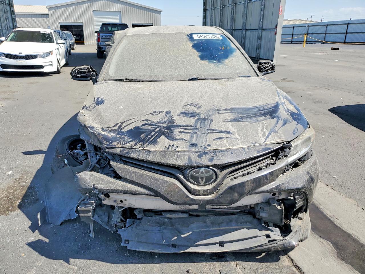 2019 Toyota Camry Le - Фото 5