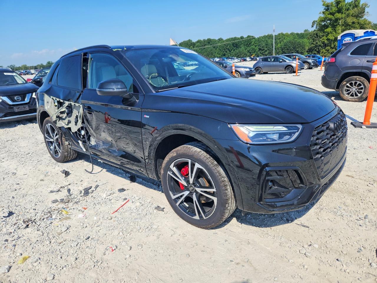 2025 Audi Q5 Premium Plus 45 - Image 4