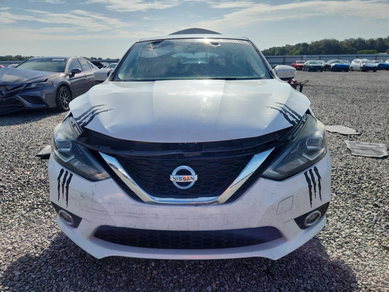 2017 Nissan Sentra Sr - Image 5