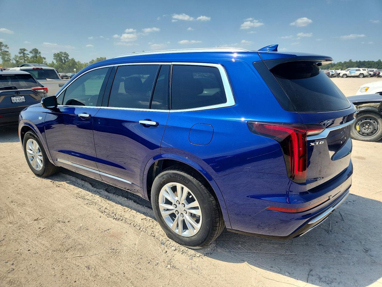2024 Cadillac Xt6 Luxury - Фото 2