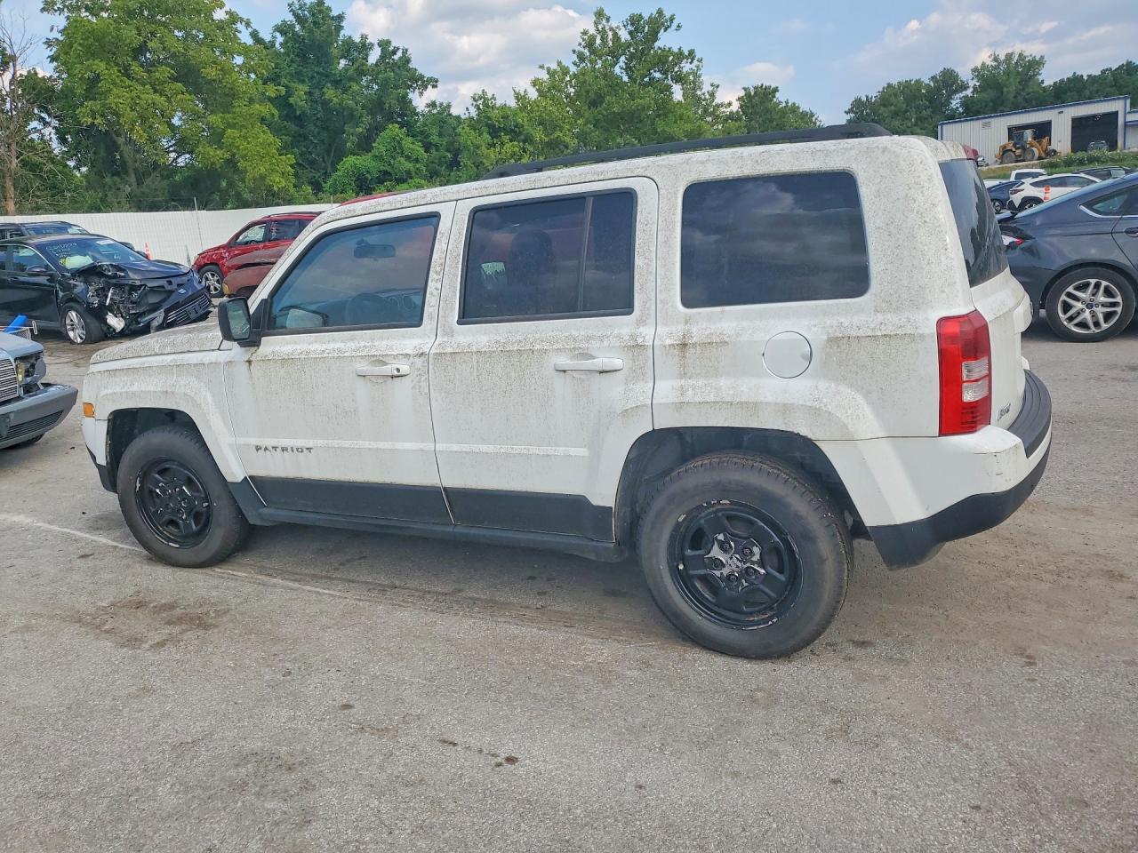 2012 Jeep Patriot - Фото 2