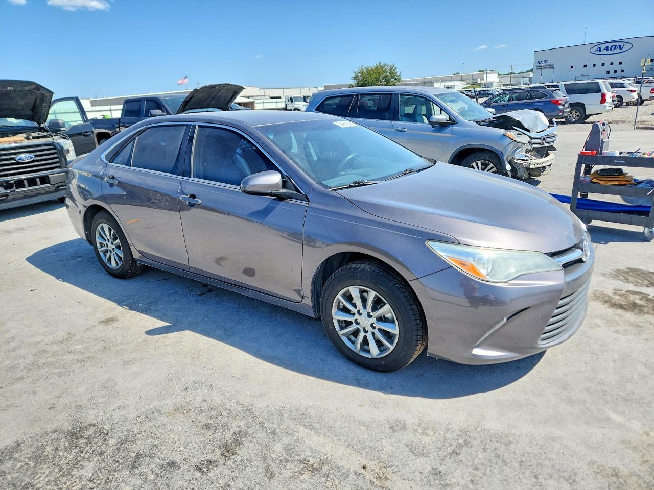 2015 Toyota Camry Le - Фото 4