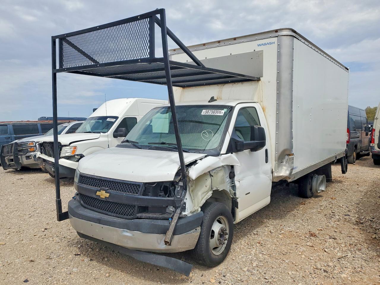 2023 Chevrolet Express Box Truck