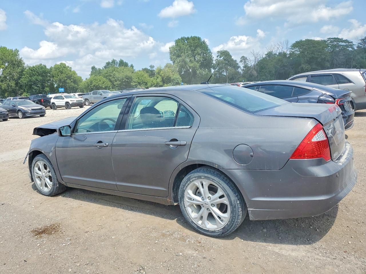 2012 Ford Fusion Se - Фото 2