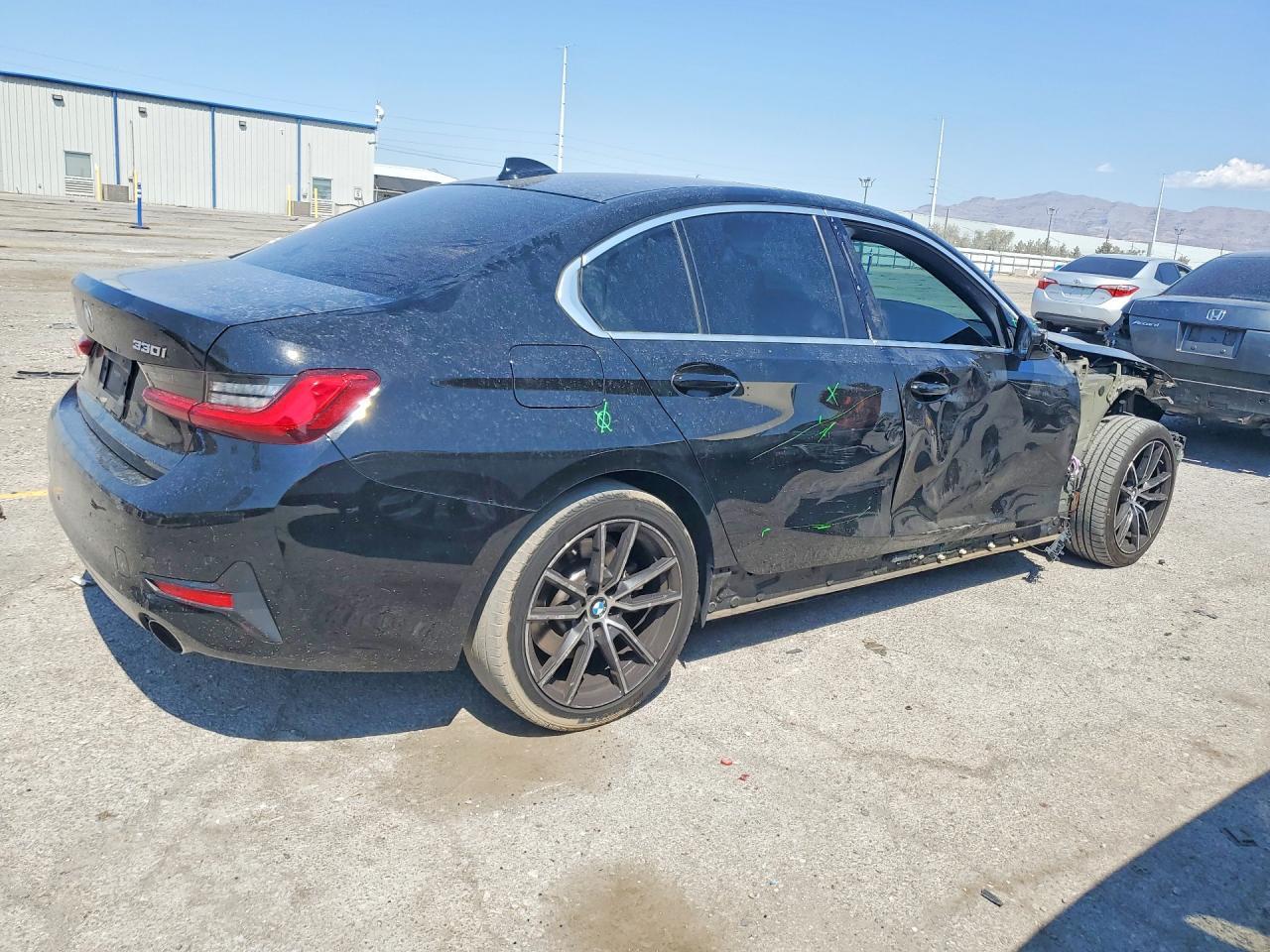 2019 BMW 330I - Фото 3