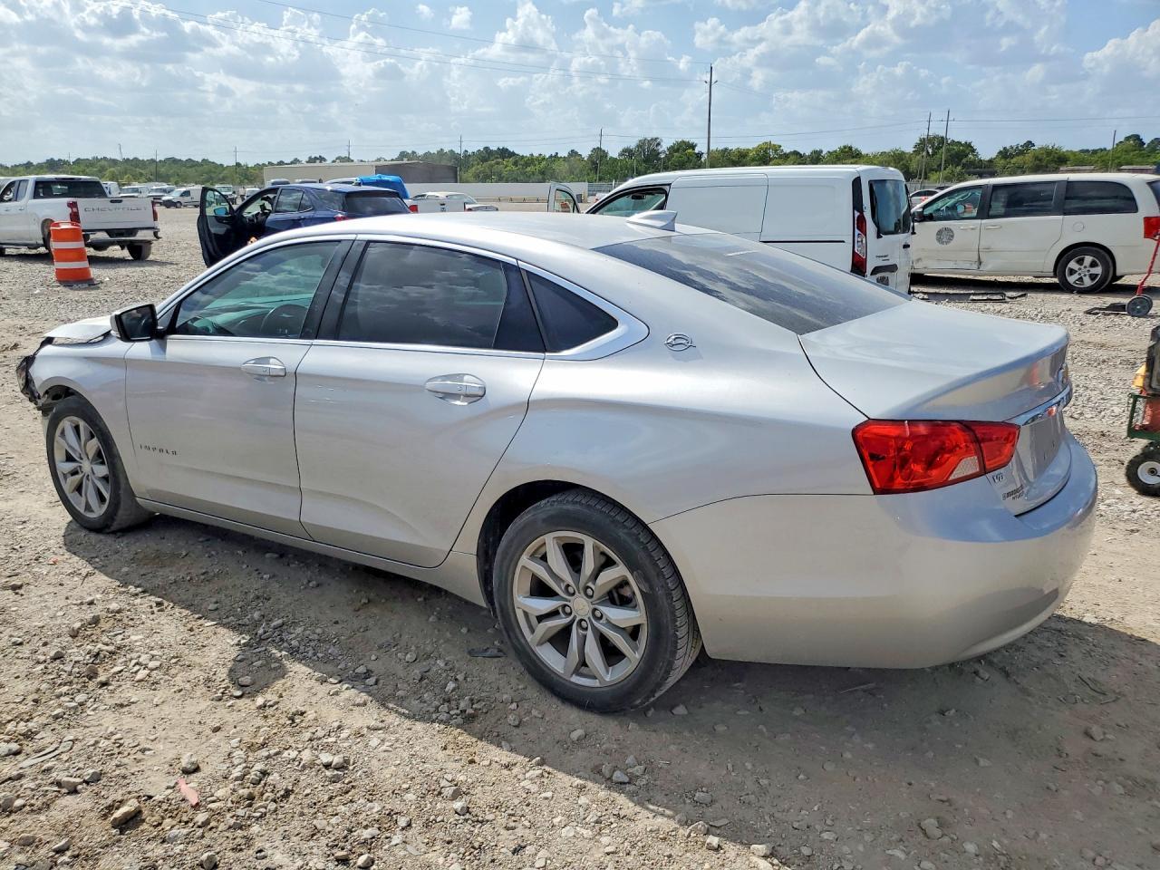 2019 Chevrolet Impala Lt - Фото 2