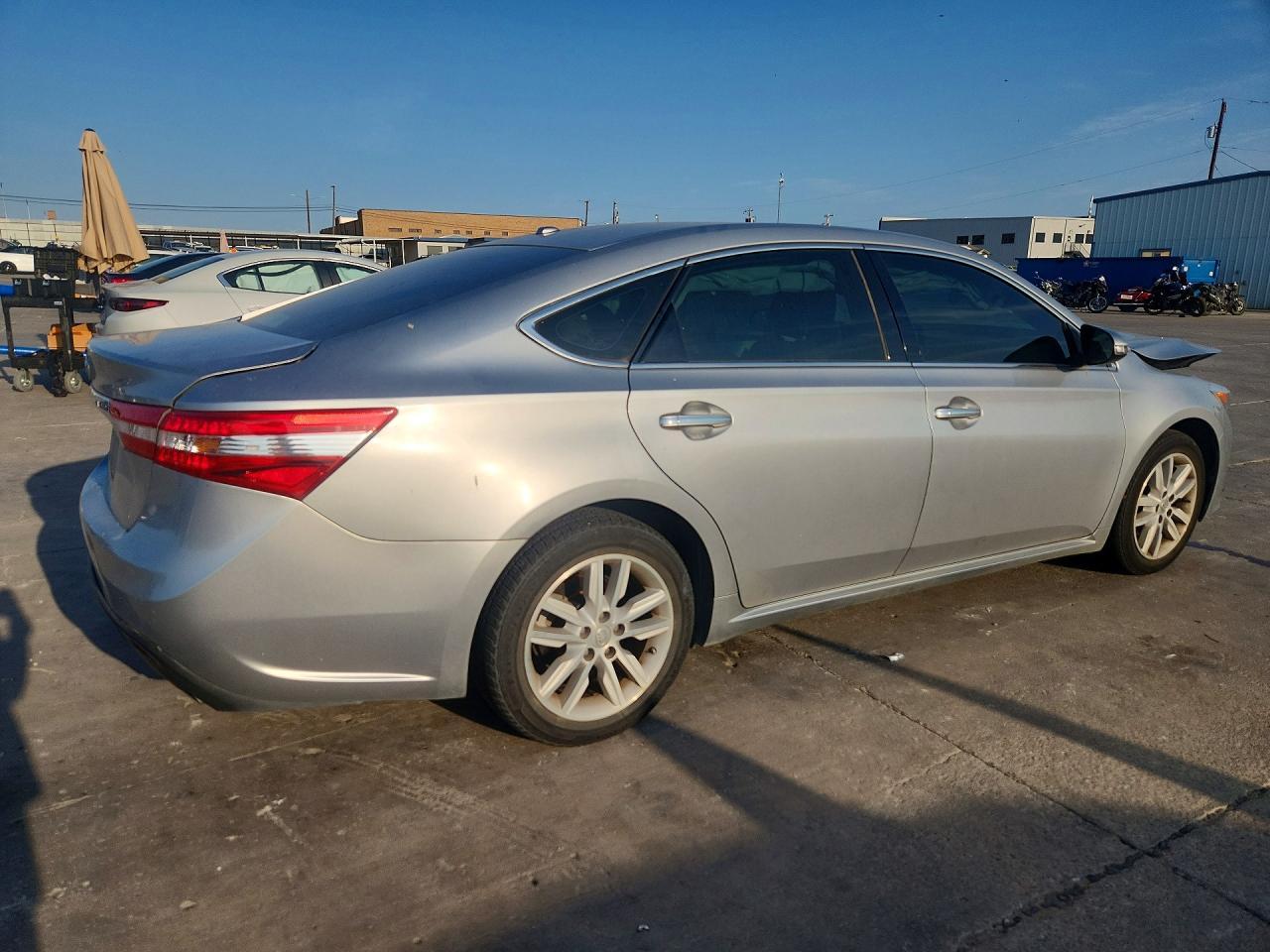 2015 Toyota Avalon Xle Premium - Image 3