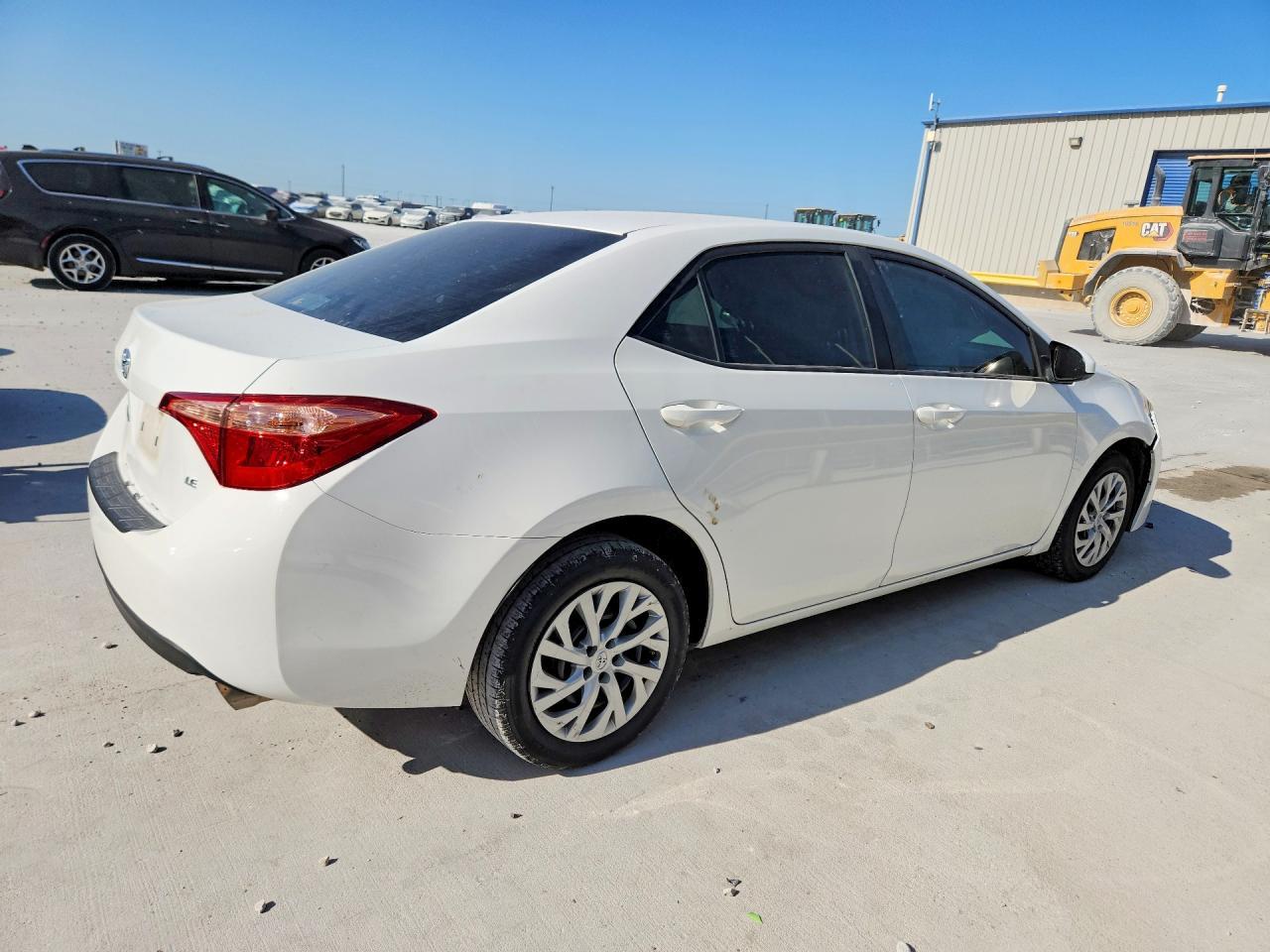 2019 Toyota Corolla Le - Фото 3