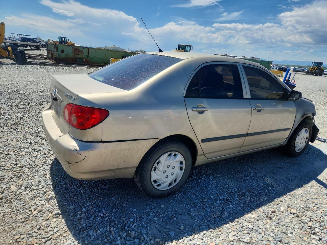 2005 Toyota Corolla Ce - Image 3