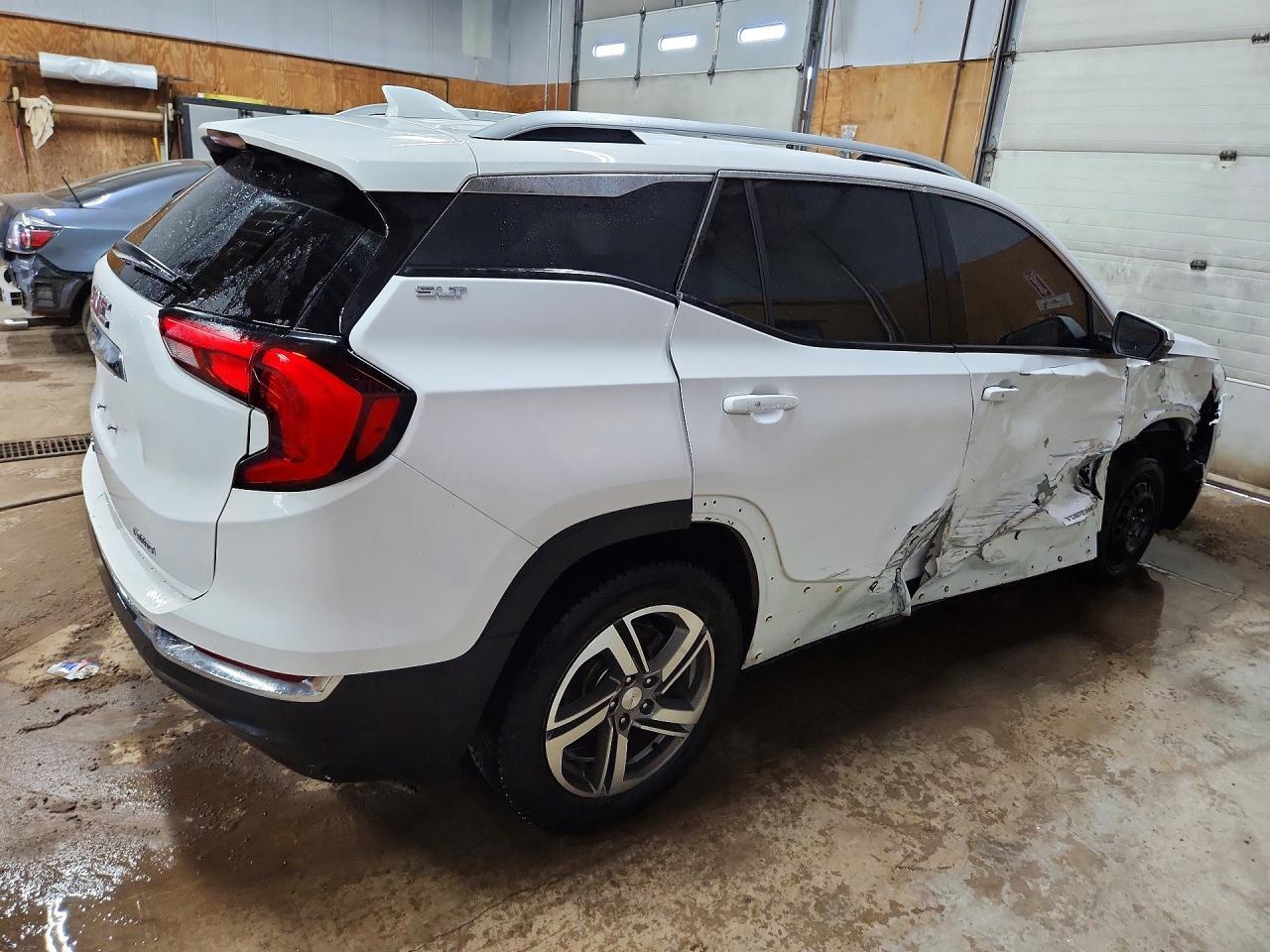 2020 GMC Terrain Slt - Image 3