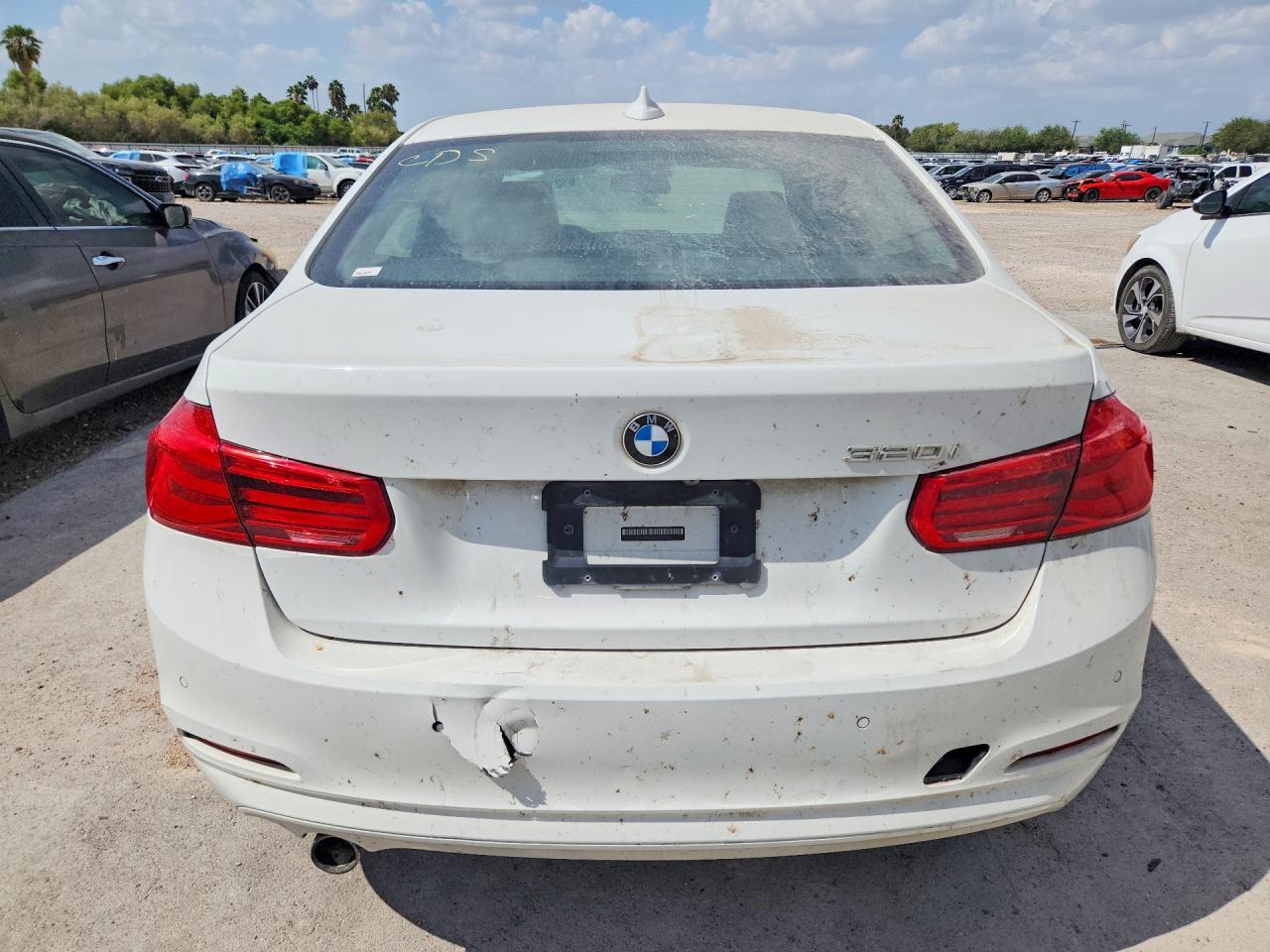 2017 BMW 320 I - Image 6