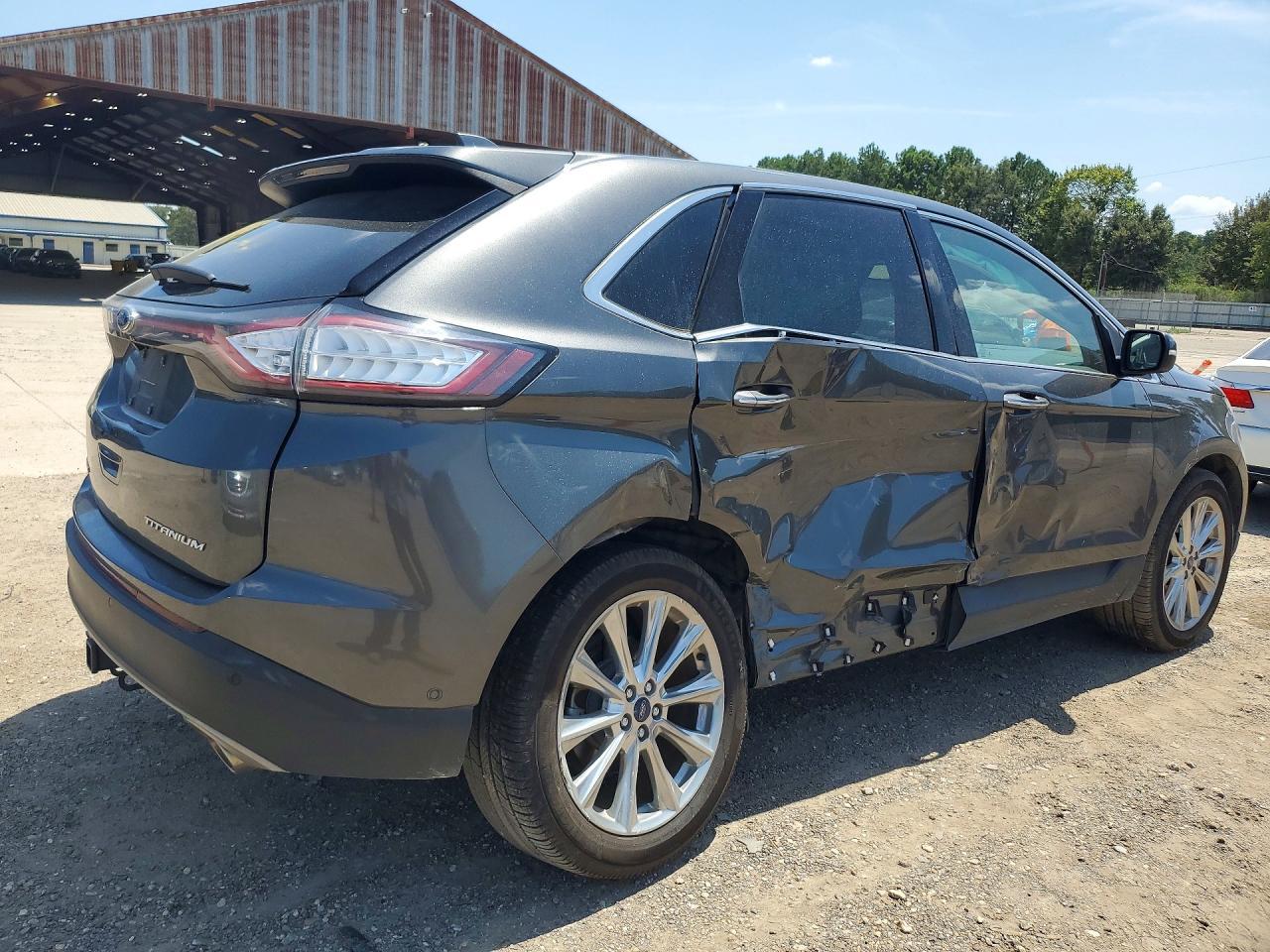 2018 Ford Edge Titanium - Фото 3