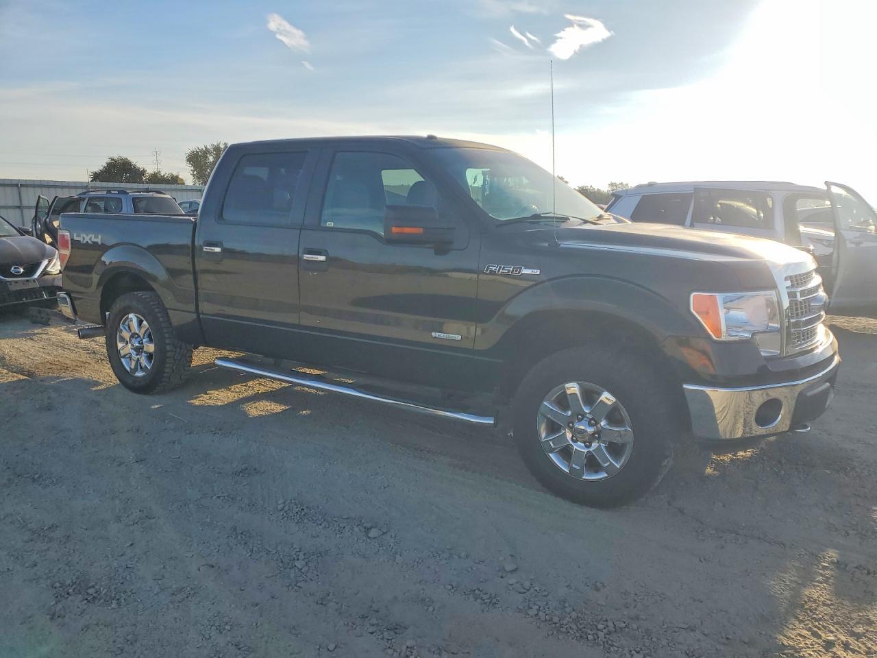 2013 Ford F150 Supercrew - Image 4