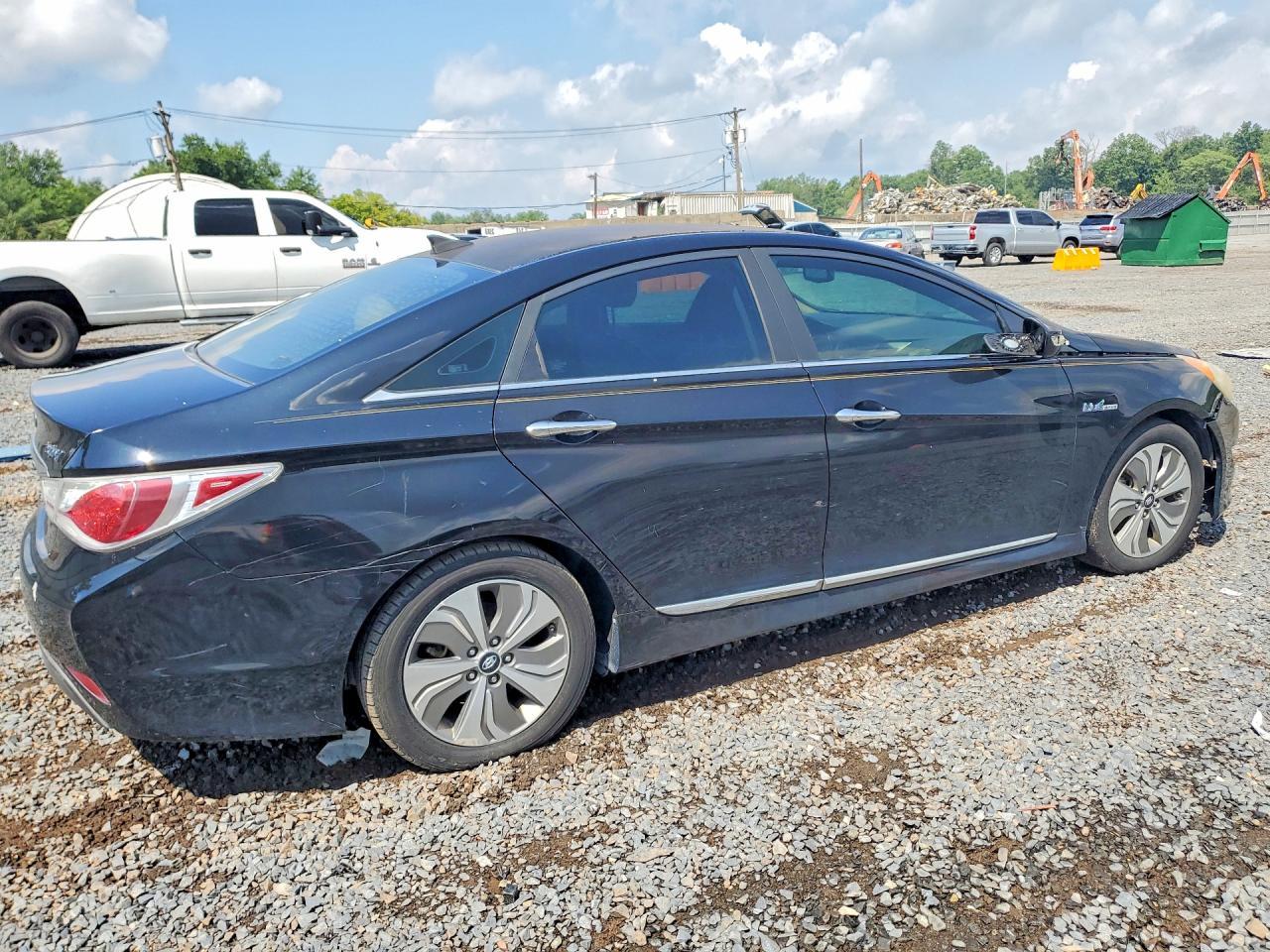 2013 Hyundai Sonata Hybrid - Фото 3
