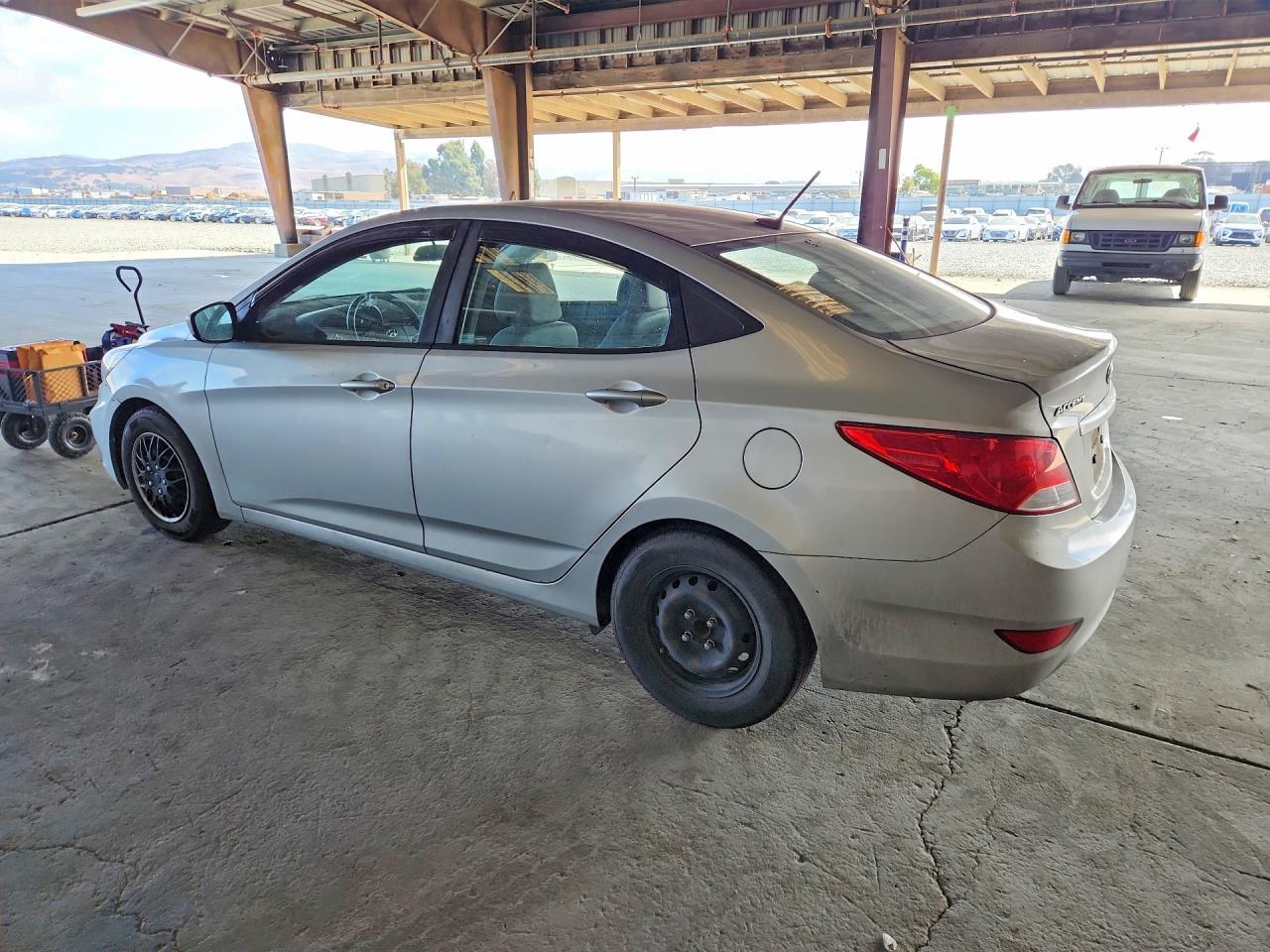 2016 Hyundai Accent Se - Фото 2