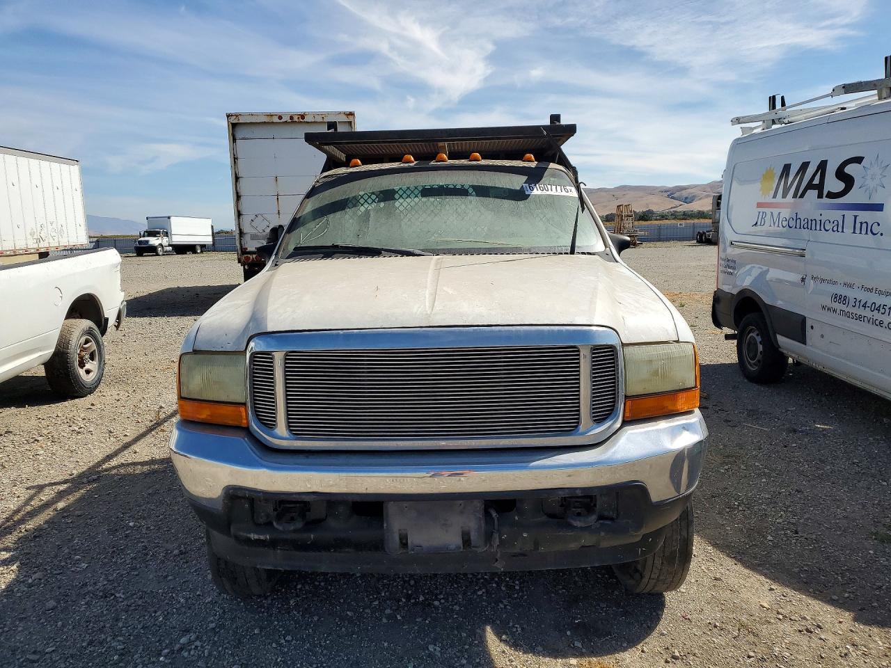 2001 Ford F450 Super - Yard Truck - Фото 5