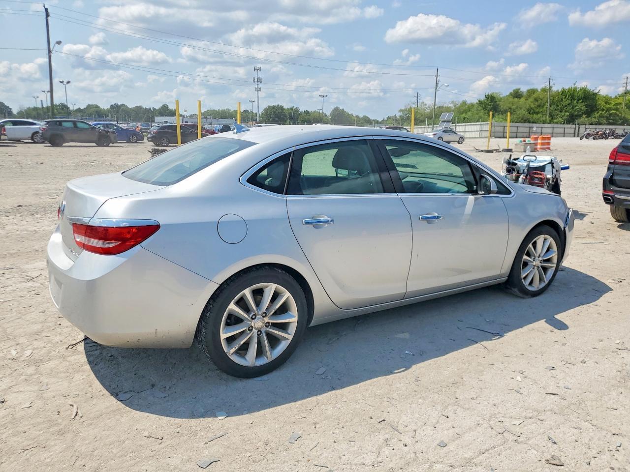 2013 Buick Verano - Image 3