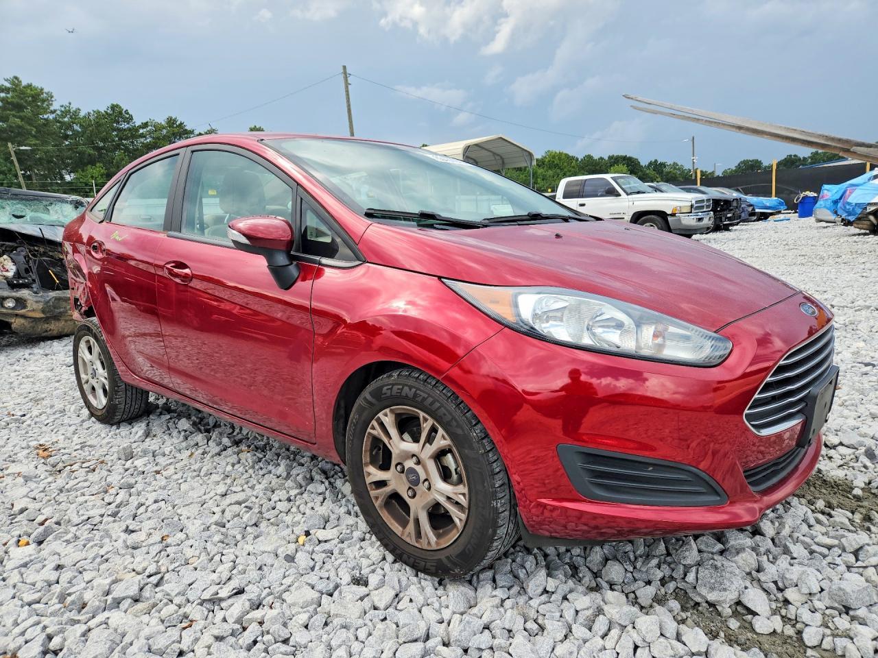 2016 Ford Fiesta Se - Фото 4