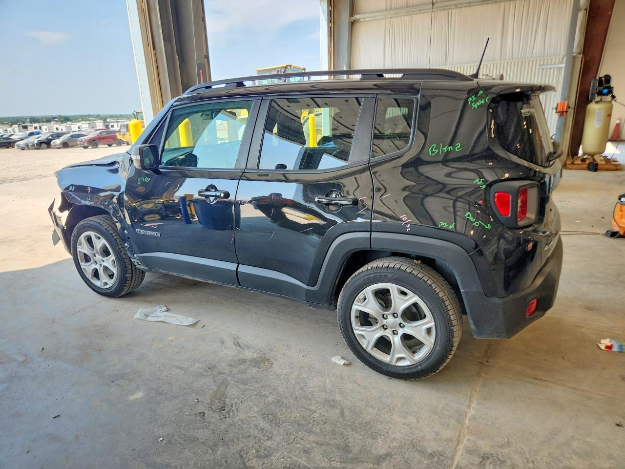 2020 Jeep Renegade Limited - Фото 2