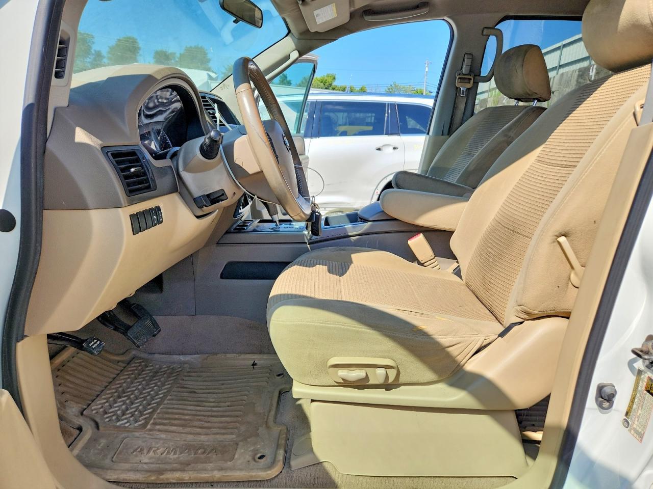 2010 Nissan Armada Se - Image 7