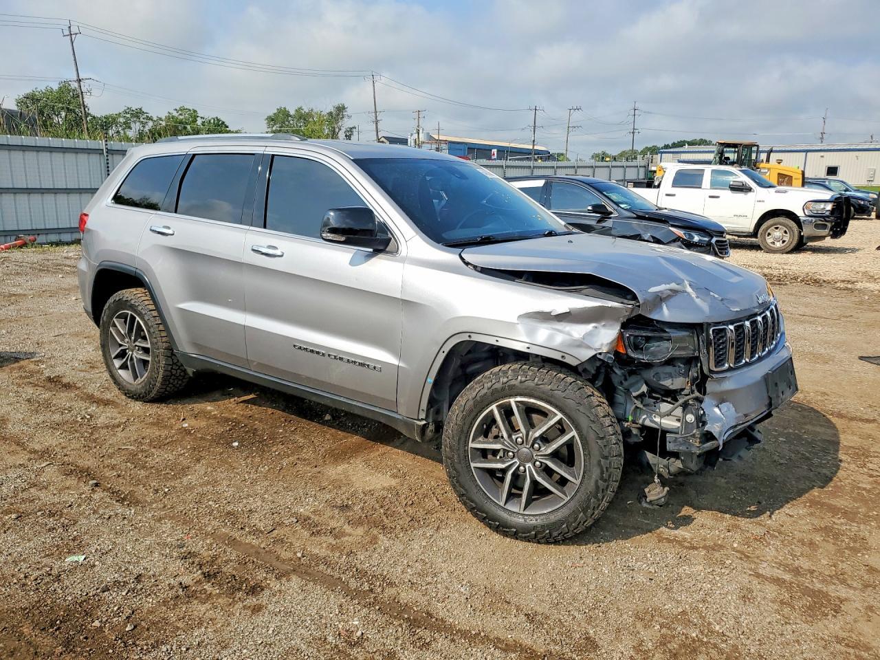 2019 Jeep Grand Cherokee Limited - Image 4