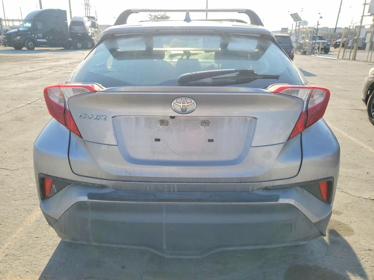 2019 Toyota C-Hr Xle - Фото 6