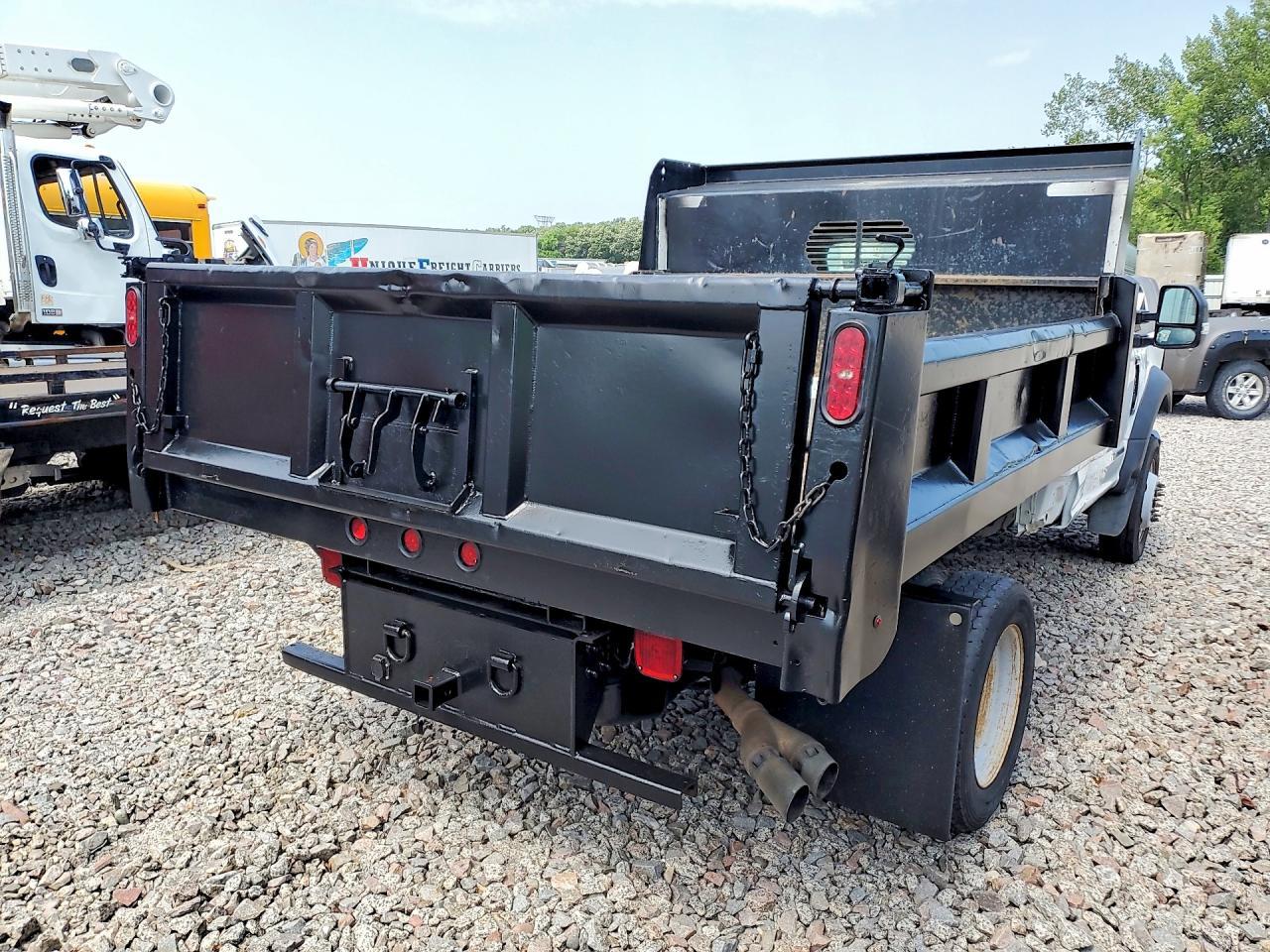 2019 Ford F550 Super Duty - Image 3