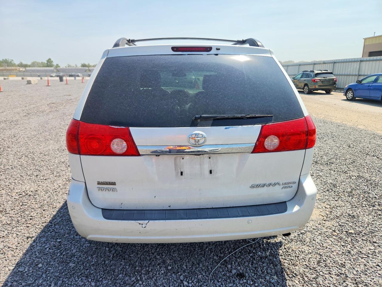 2010 Toyota Sienna Xle Limited - Фото 6