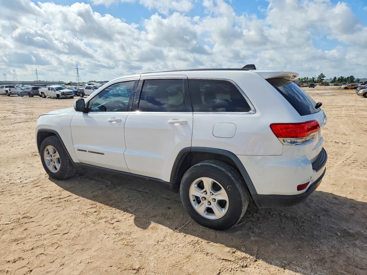 2017 Jeep Grand Cherokee Laredo - Фото 2