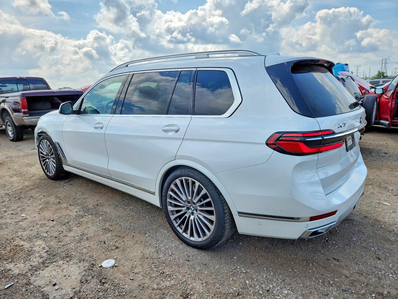 2023 BMW X7 xDrive40I - Фото 2