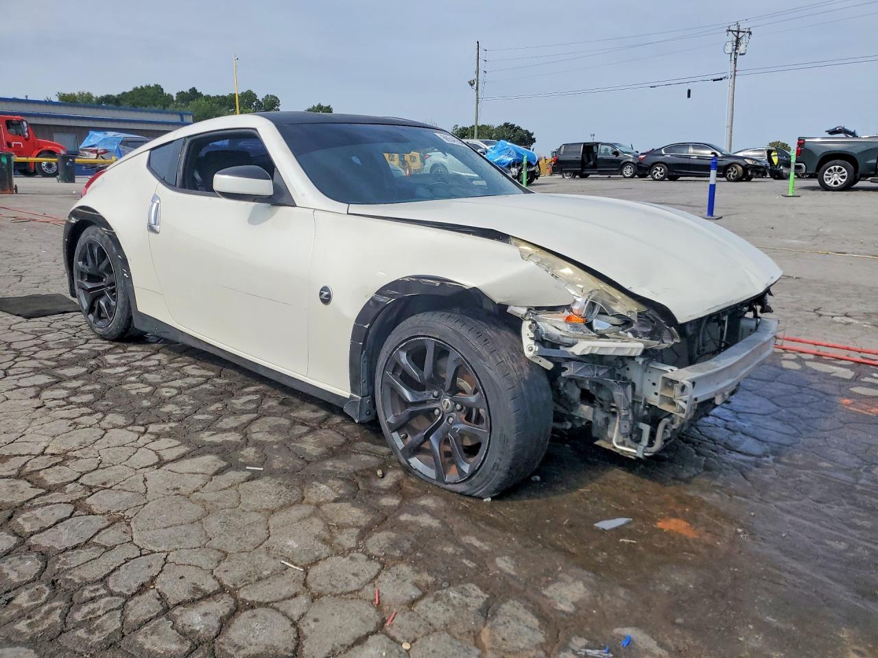 2017 Nissan 370Z Base - Фото 4