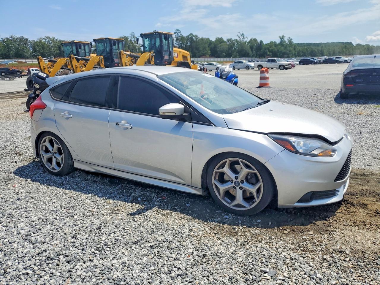 2014 Ford Focus St - Фото 4