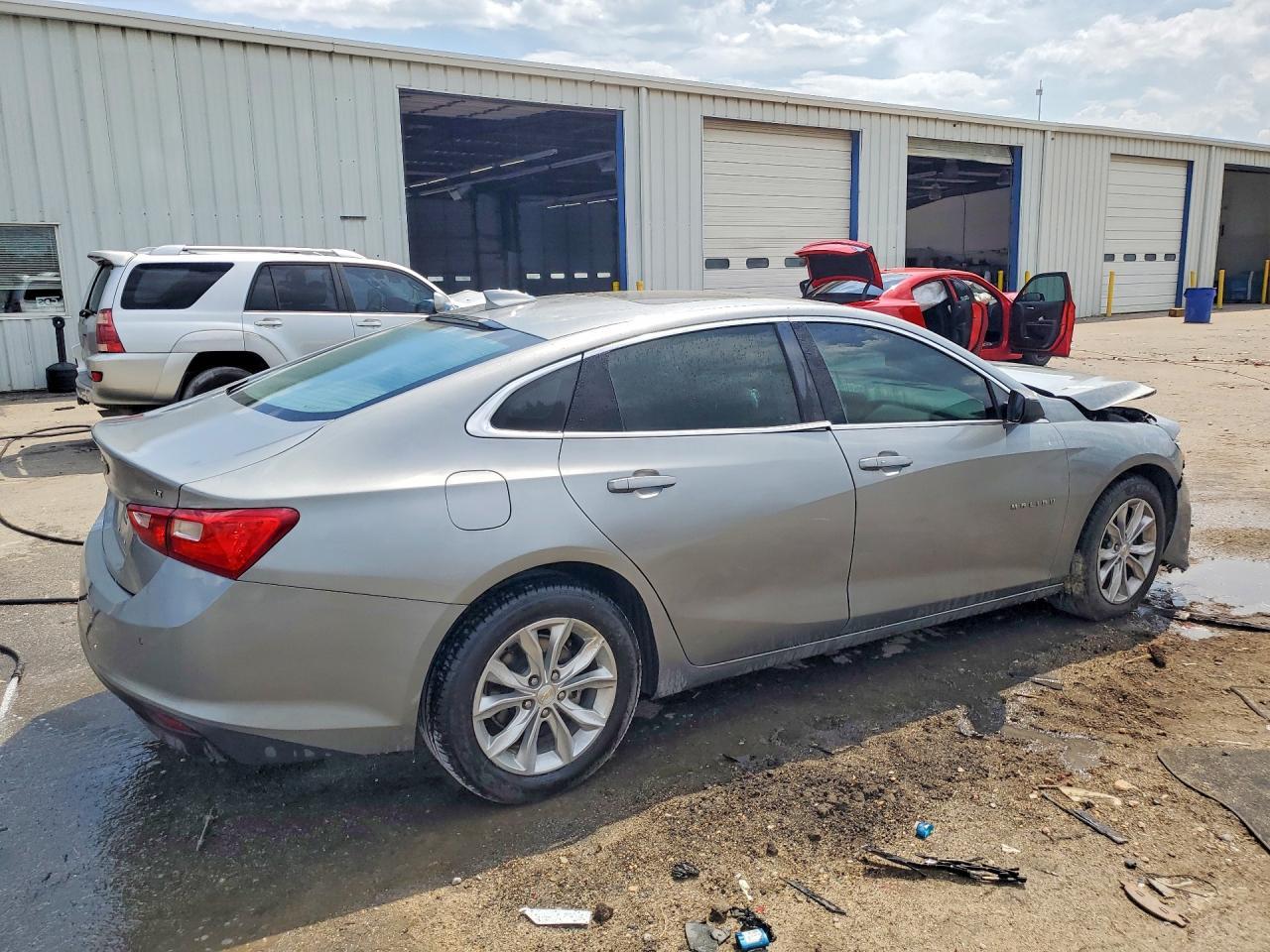 2024 Chevrolet Malibu Lt - Фото 3