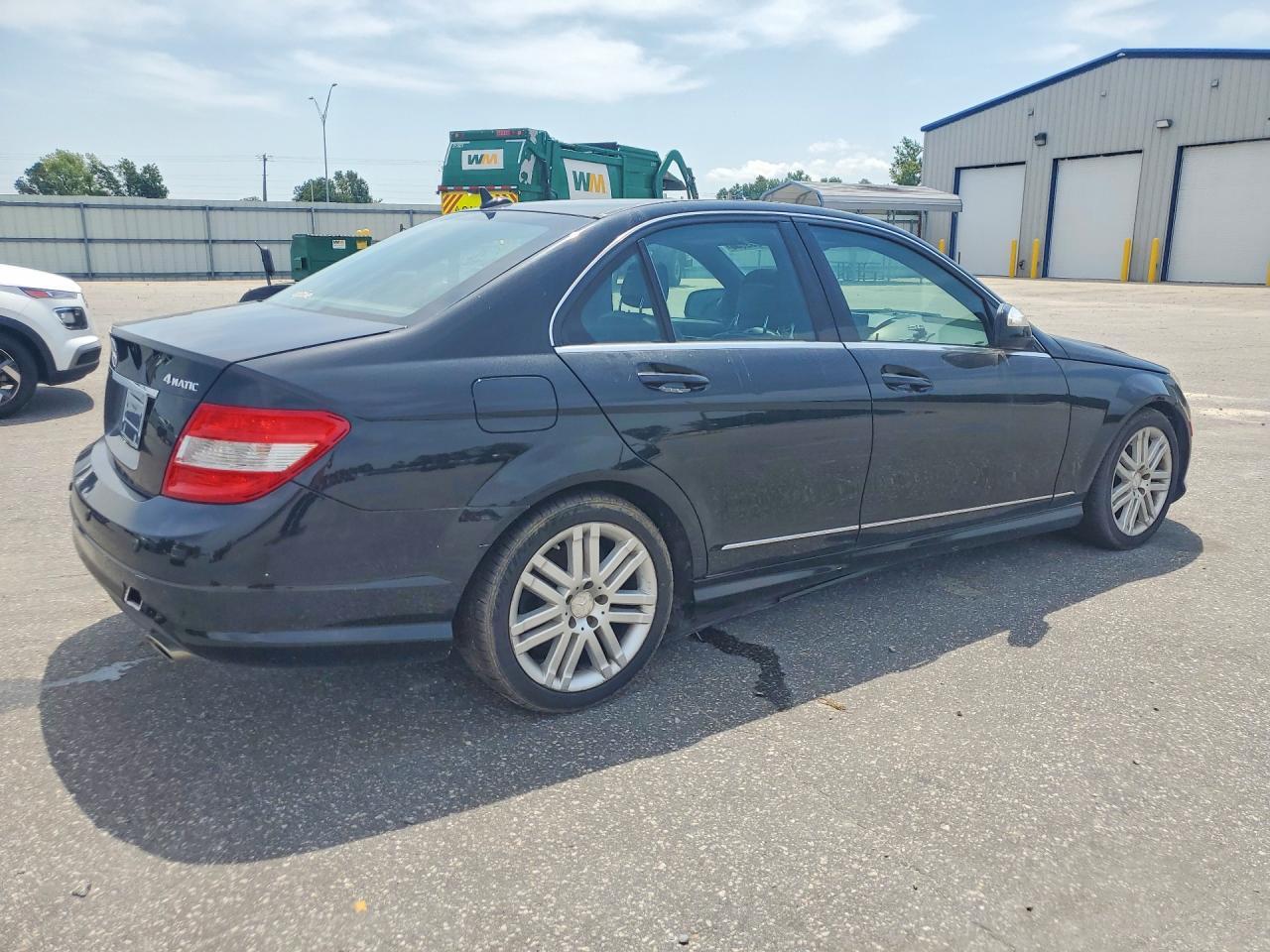 2008 Mercedes-Benz C 300 4Matic - Image 3