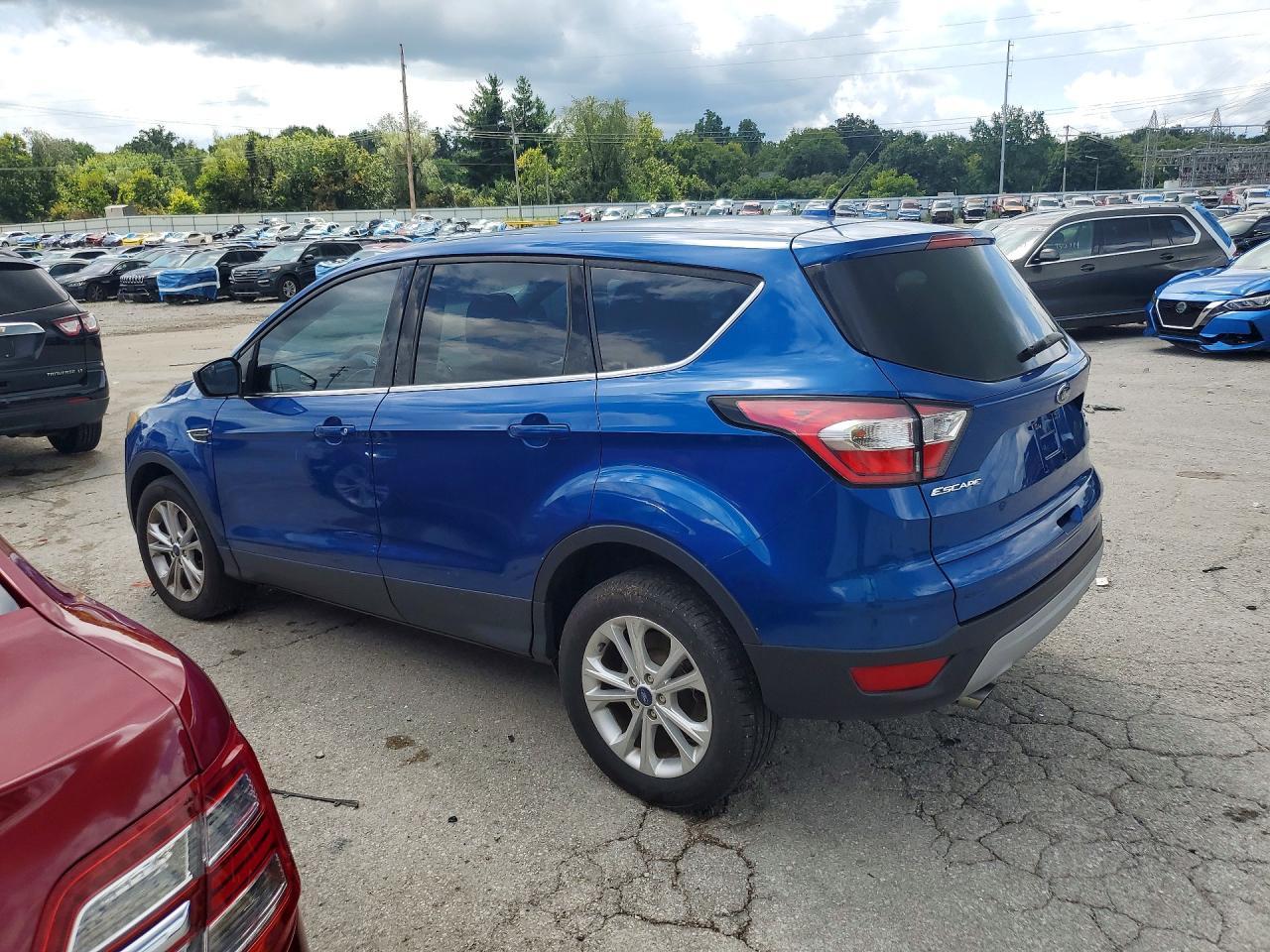 2017 Ford Escape Se - Image 2