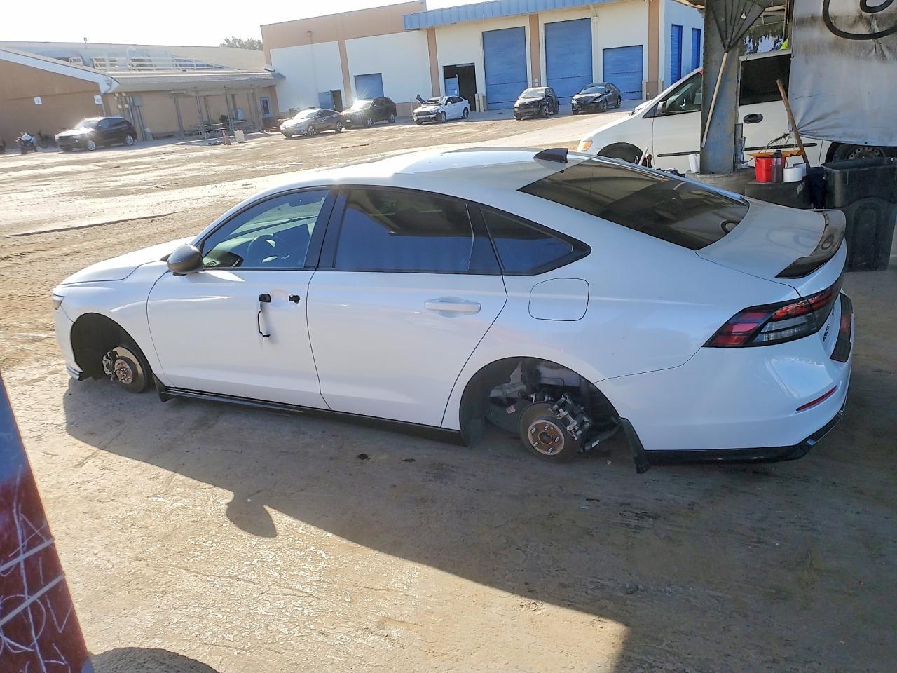 2023 Honda Accord Hybrid Sport-L - Фото 2