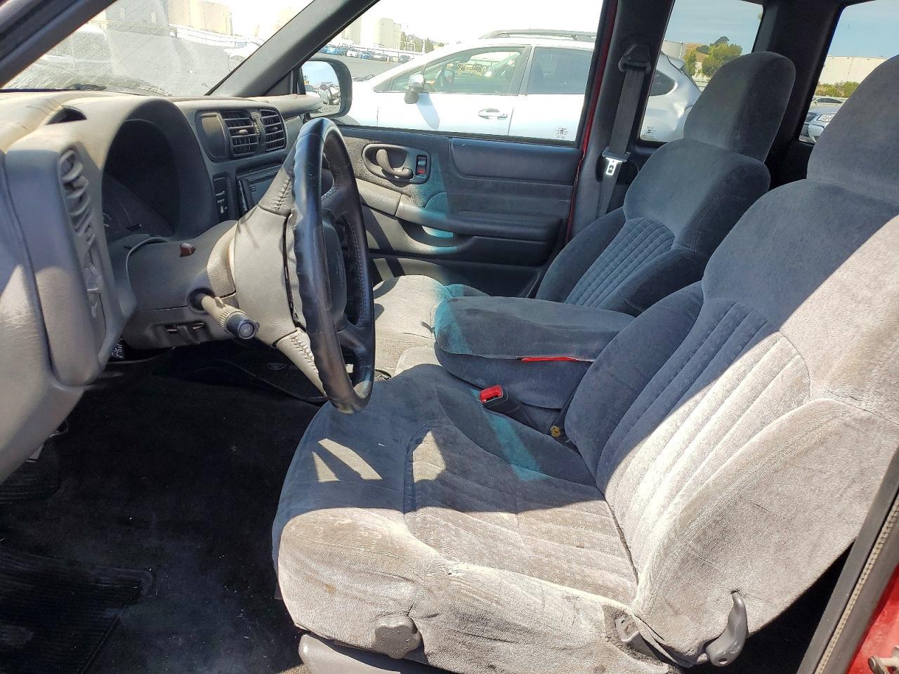 2001 Chevrolet S Truck S10 - Фото 7