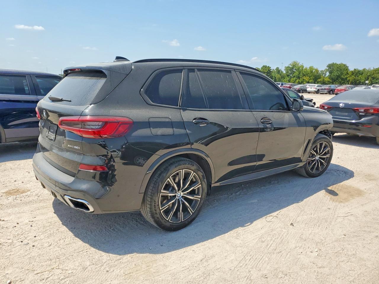 2019 BMW X5 xDrive50I - Image 3