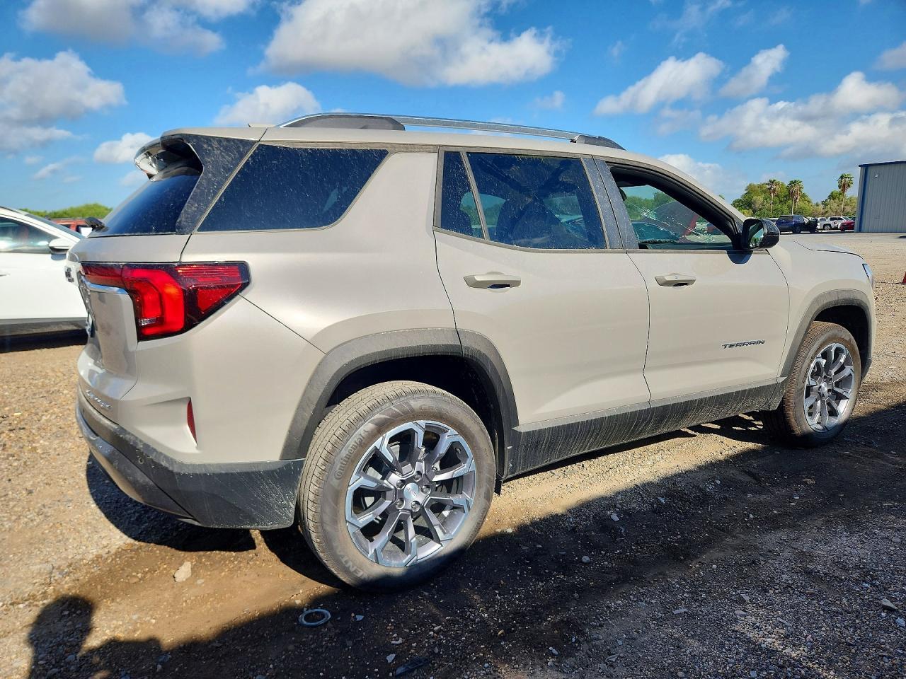 2026 GMC Terrain Elevation - Фото 3